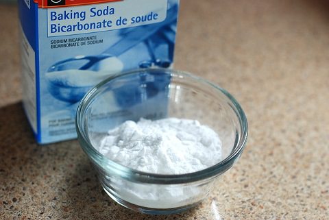 Baking Soda used to whiten your teeth