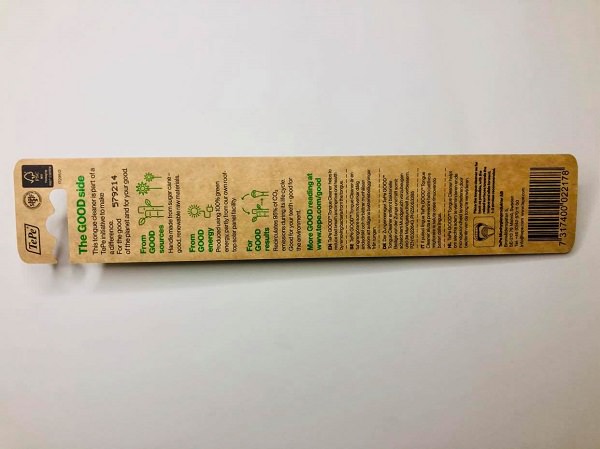 The back of the GOOD™ Tongue Cleaner packaging