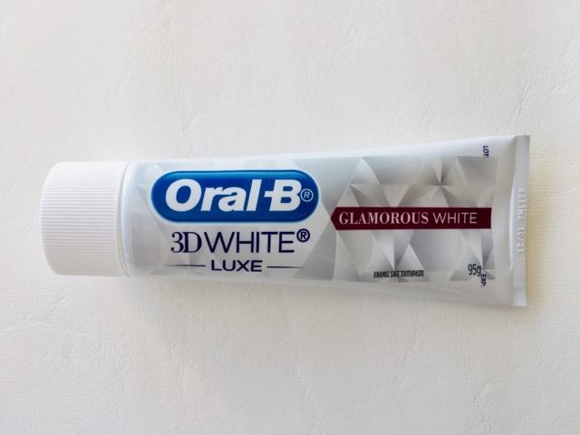 The Oral-B 3D white Luxe Glamorous White Whitening Toothpaste tube