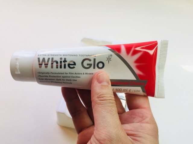 White GLO choice toothpaste