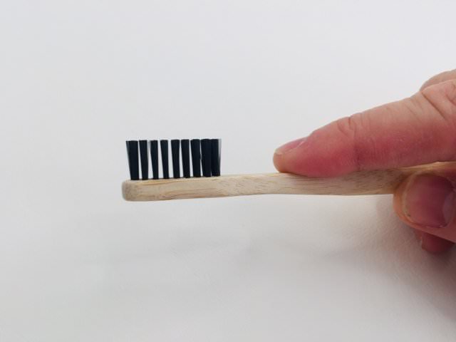 straight edged bristles on the kappi toothbrush