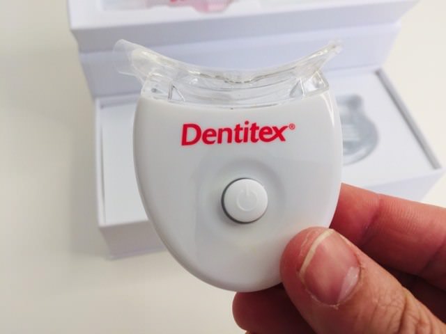 Holding the Dentitex LED light