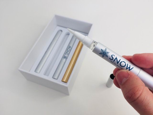The standard whitening wand by Snow