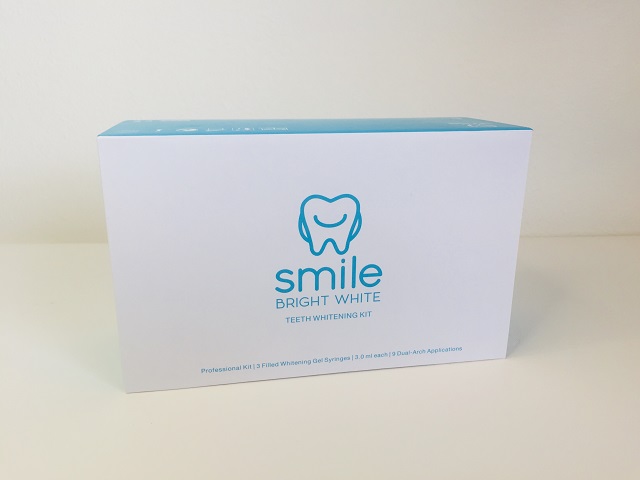 Smile Bright White Teeth Whitening kit