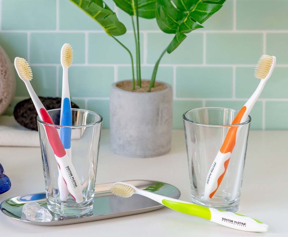 Dr Plotkas Mouthwatchers toothbrush review feature image