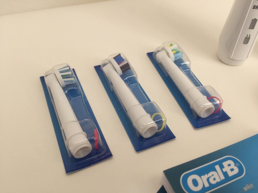 3 brush heads that come with the Smart 5000 Electric Toothbrush