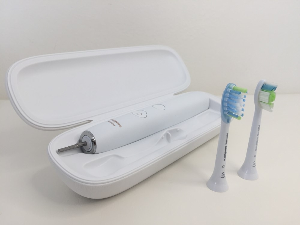 Philips sonicare diamondclean 9000 and travel case
