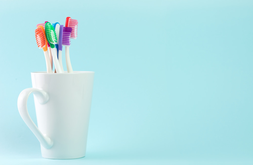 Toothbrush holder feature image dental aware
