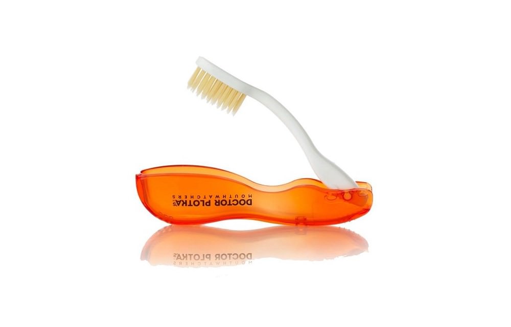 Mouthwatchers travel toothbrush feature image dental aware